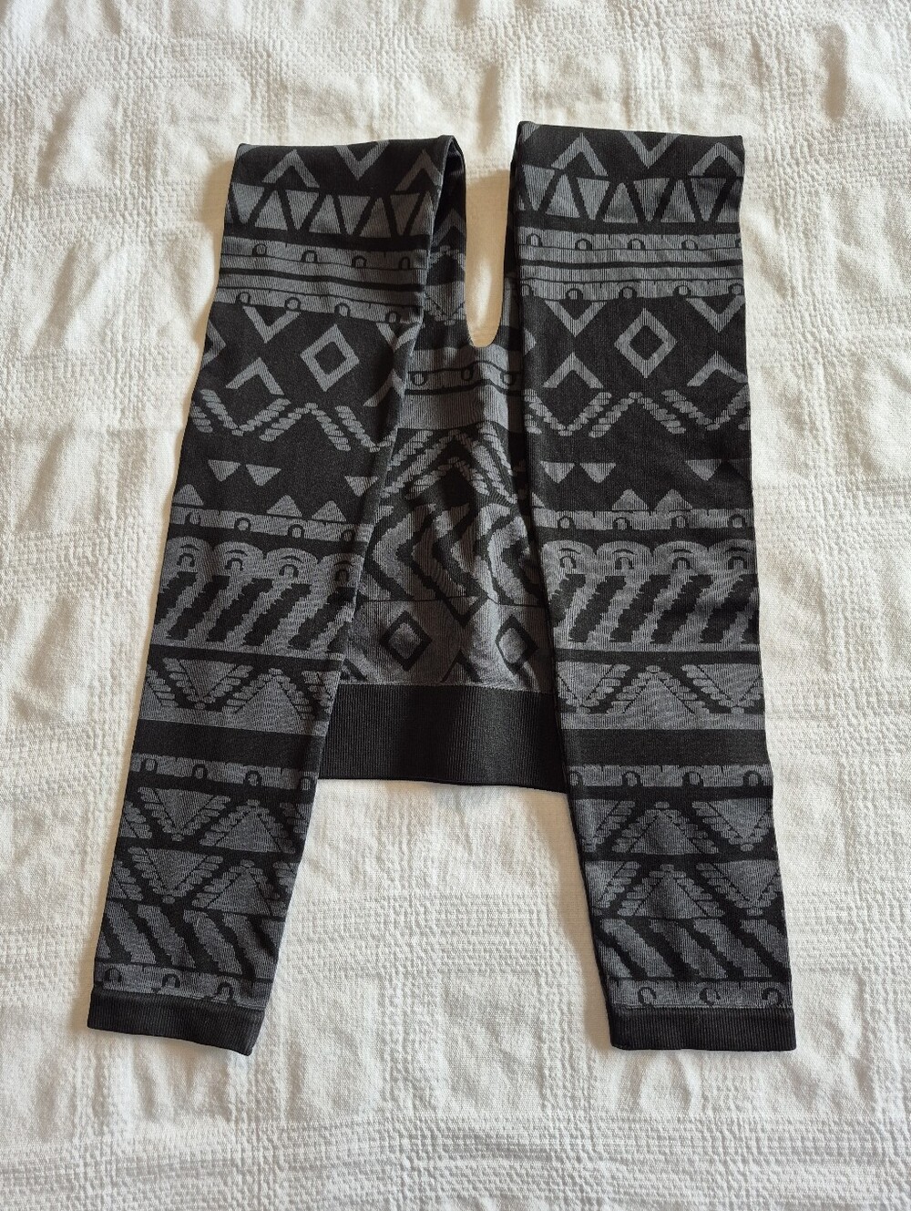 Material Girl Medium/large black & gray footless tights NWOT - Picture 5 of 7